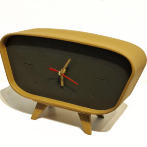 ساعت-رومیزی-پایه-دار--مدل-TV-نسکافه-ای