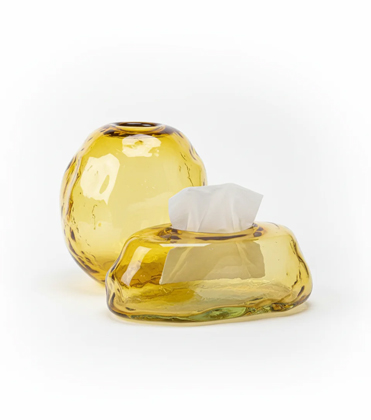 گلدان شیشه ای شفاف با رنگ‌بندی