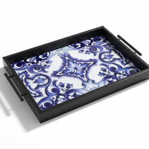 سینی-دکوراتیو-قاب-مشکی-طرح-کاشی-آبی-سفید