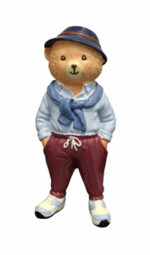 مجسمه-کوچک-خرس-لباس‌دار-با-شلوار-زرشکی-و-کلاه-سرمه‌ای-200