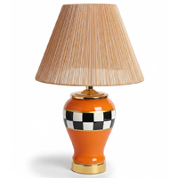 آباژور-رومیزی-نارنجی-با-طرح-چکربرد-و-حاشیه-طلایی-200