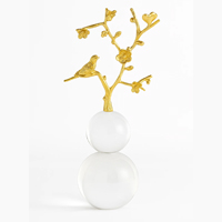 دکوری-گوی-شیشه-ای-صیقلی-و-شاخه-پرندگان-طلایی-200