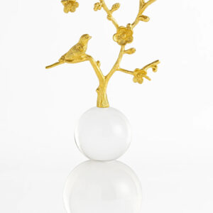 دکوری-گوی-شیشه-ای-صیقلی-و-شاخه-پرندگان-طلایی