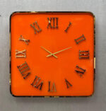 ساعت-دیواری-مربع-مدرن-با-صفحه-نارنجی
