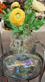 ست-جا-دستمالی-و-گلدان-شیشه-ای-شفاف-سفید-رنگین-کمانی-3