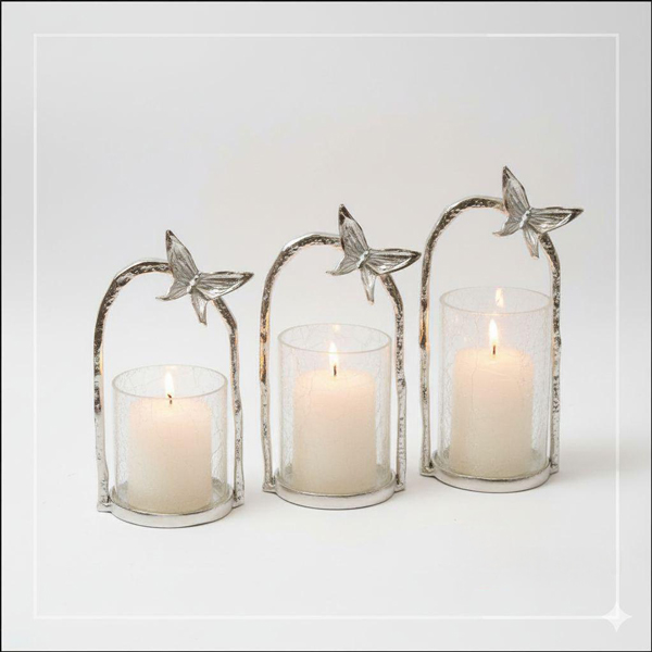 ست-سه-تیکه-شمعدانی-طرح-پروانه-نقره-ای ست-سه-تیکه-شمعدانی-طرح-پروانه-نقره-ای