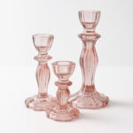 ست-سه‌تایی-شمعدان-شیشه‌ای-صورتی