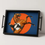 سینی-دکوراتیو-قاب-مشکی-طرح-اسب-4