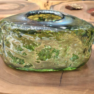 جا-دستمالی-شیشه-ای-شفاف-دستساز-سبز-مدل-یاقوت-موجی