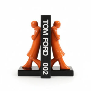 مجسمه-هولدر-کتاب-دکوری-طرح-آدمک-نارنجی-