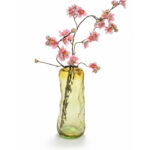 گلدان-بلند-شیشه‌ای-زرد-ارتفاع-30-سانتی