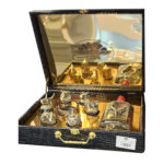 جعبه-چرم-مشکی-6-عددی-جام-و-راشل-و-بطری-(1)