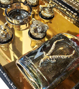 جعبه-چرم-مشکی-6-عددی-جام-و-راشل-و-بطری-(2)