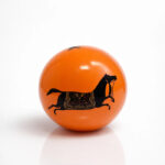 گوی-دکوری-هرمس-نارنجی-طرح-اسب-قطر-۶