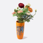گلدان-سرامیکی-نارنجی-بلند-با-طرح-هرمس