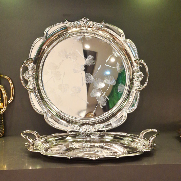 سینی-گرد-استیل-دسته-دار-طرح-برگ